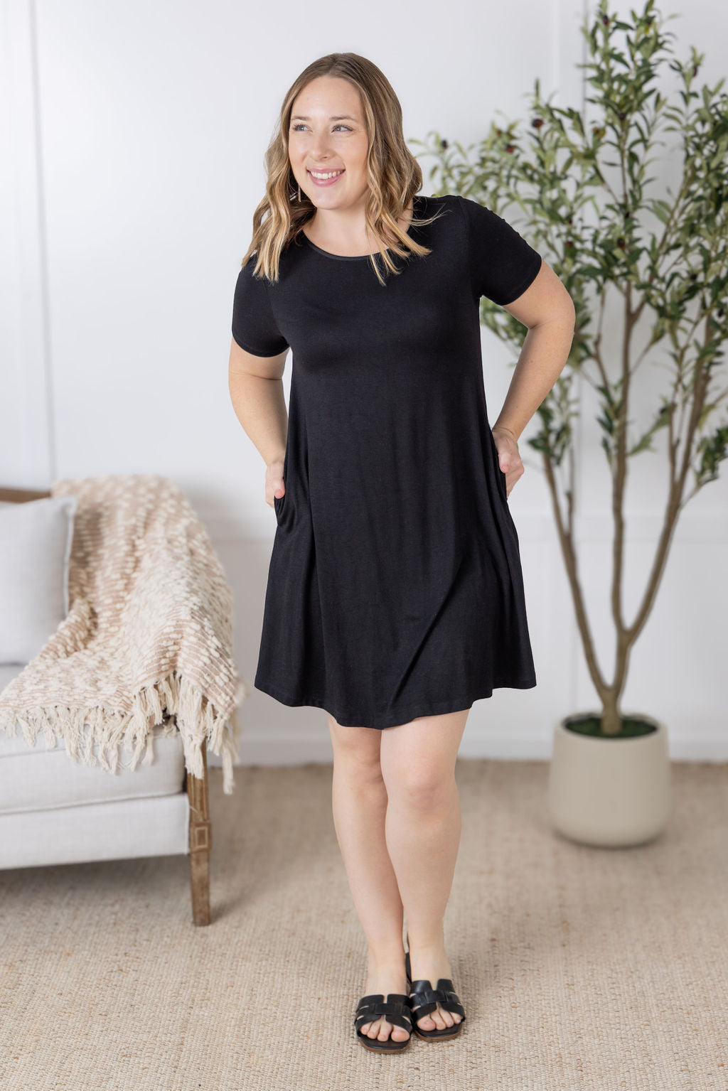 WAREHOUSE Roxy Swing Tunic Dress - Black