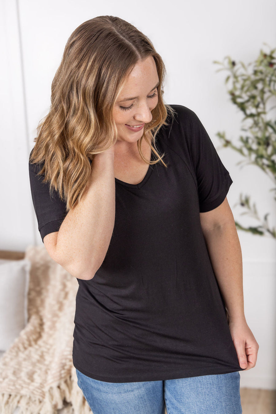 WAREHOUSE Bamboo V Neck Tee - Black