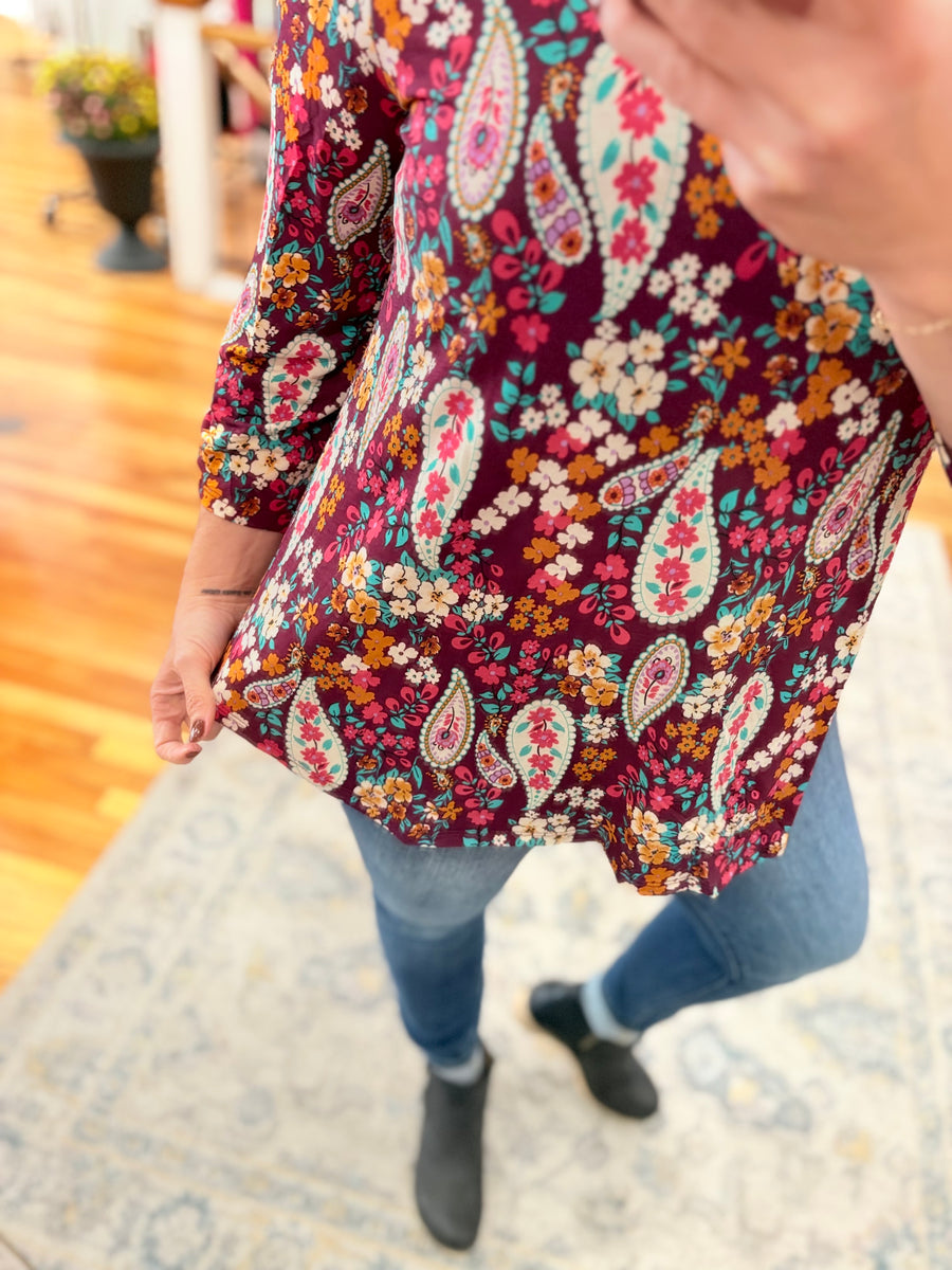 Lizzy 3/4 Sleeve Top- Burgundy Floral