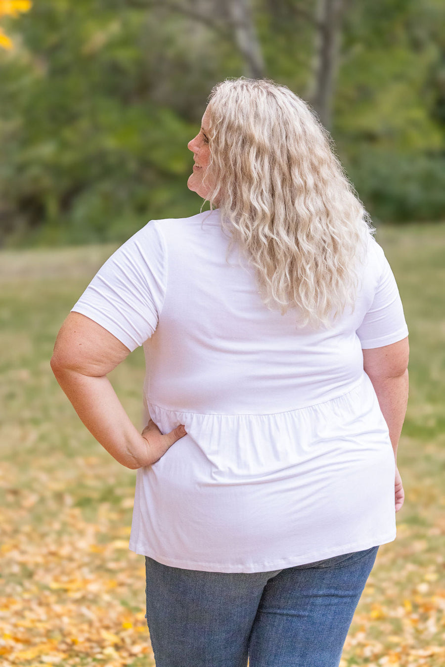WAREHOUSE Sarah Ruffle Short Sleeve - White | Women's Top