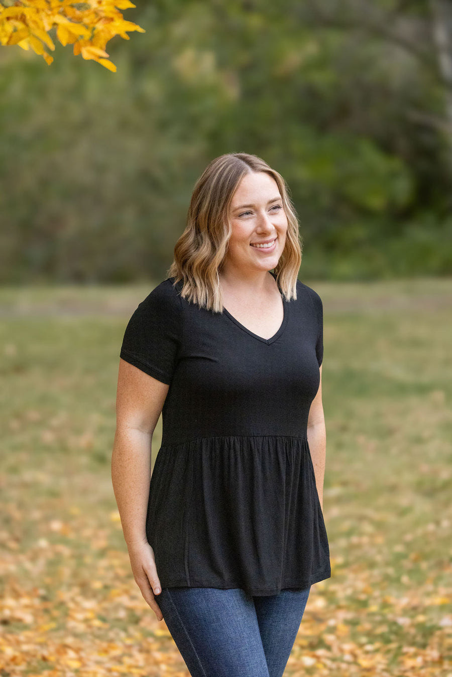 WAREHOUSE Sarah Ruffle Short Sleeve - Black | Women's Top