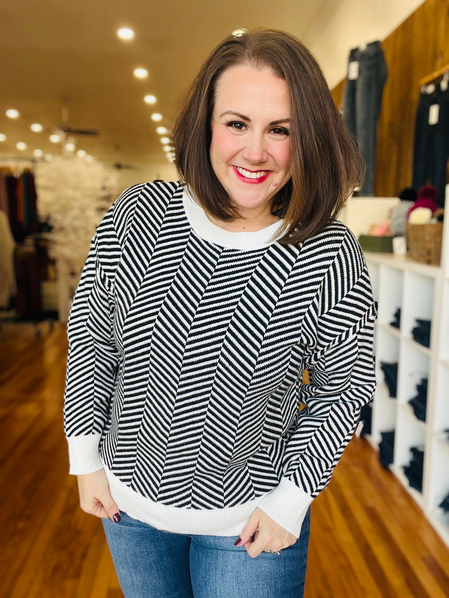 Chevron Pullover- Black & White FINAL SALE