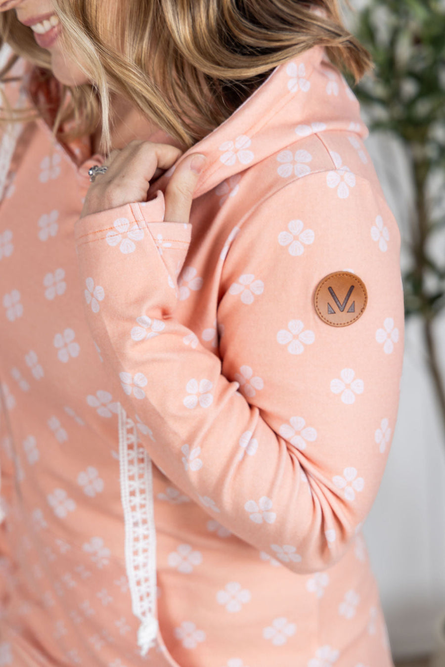 WAREHOUSE Hailey Pullover Hoodie - Coral Floral
