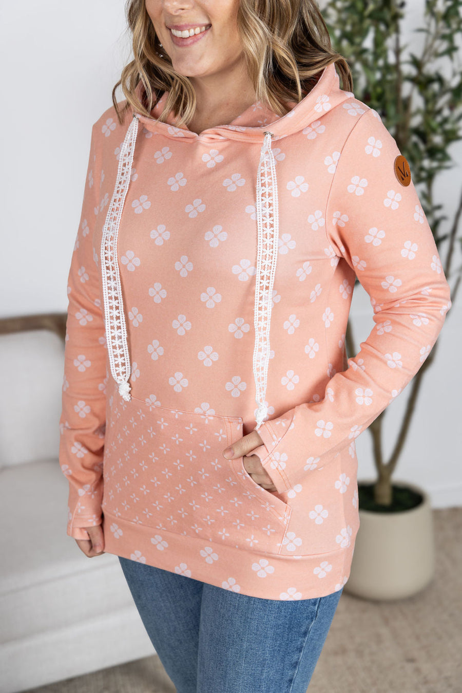 WAREHOUSE Hailey Pullover Hoodie - Coral Floral