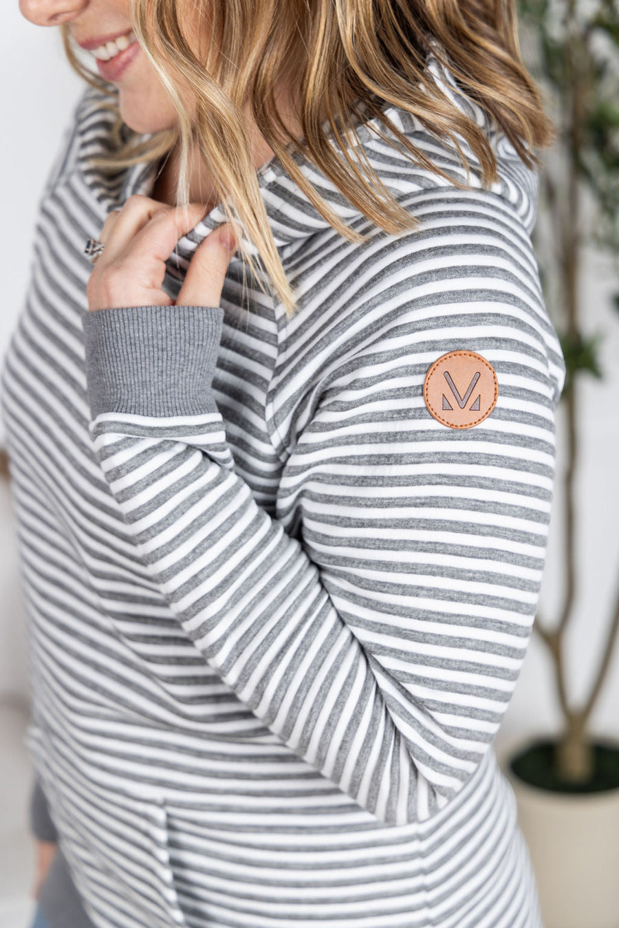 WAREHOUSE Tatum Textured Pullover Hoodie - Charcoal Stripes