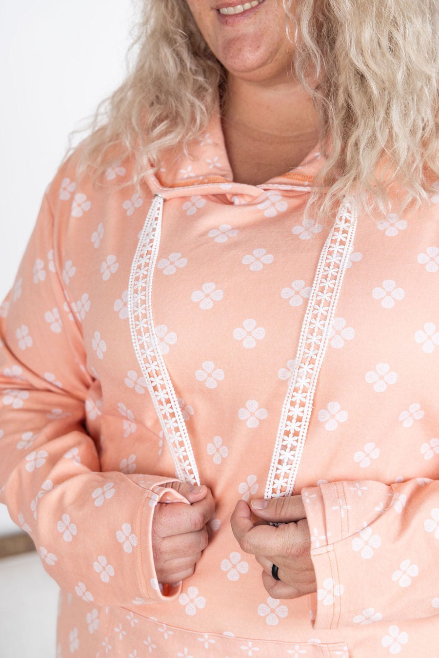 WAREHOUSE Hailey Pullover Hoodie - Coral Floral