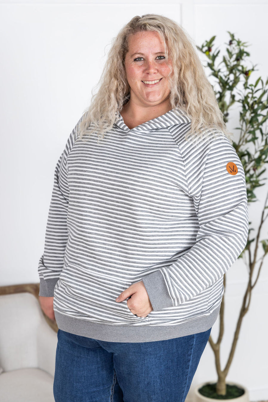 WAREHOUSE Tatum Textured Pullover Hoodie - Charcoal Stripes