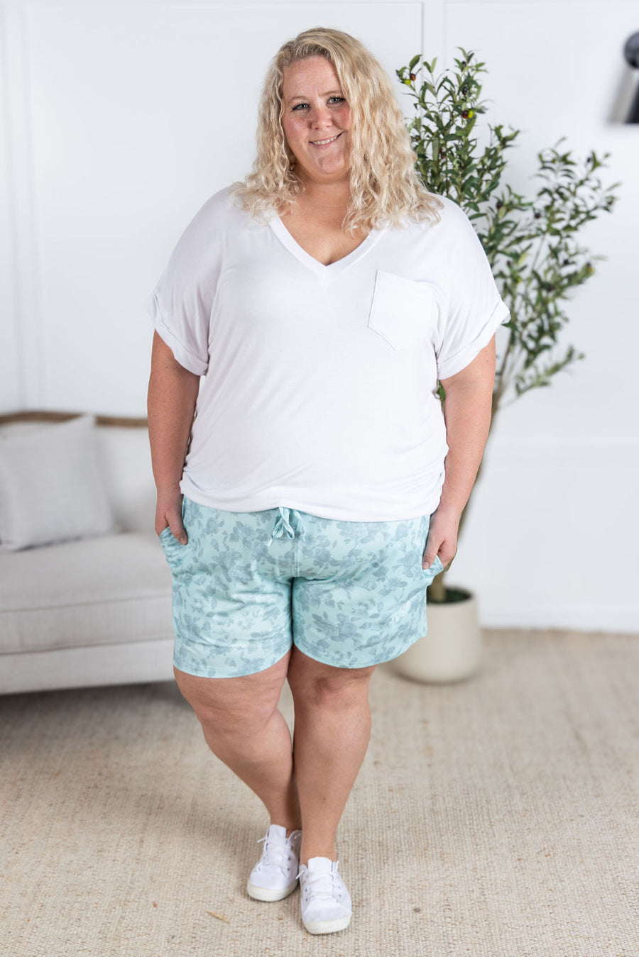 WAREHOUSE Jamie Shorts - Vintage Mint Floral
