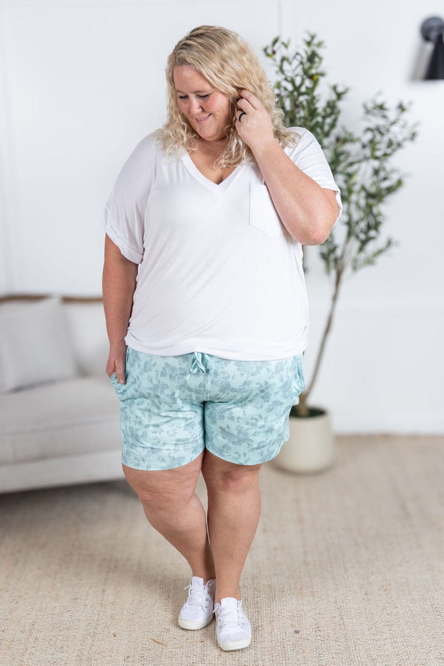 WAREHOUSE Jamie Shorts - Vintage Mint Floral
