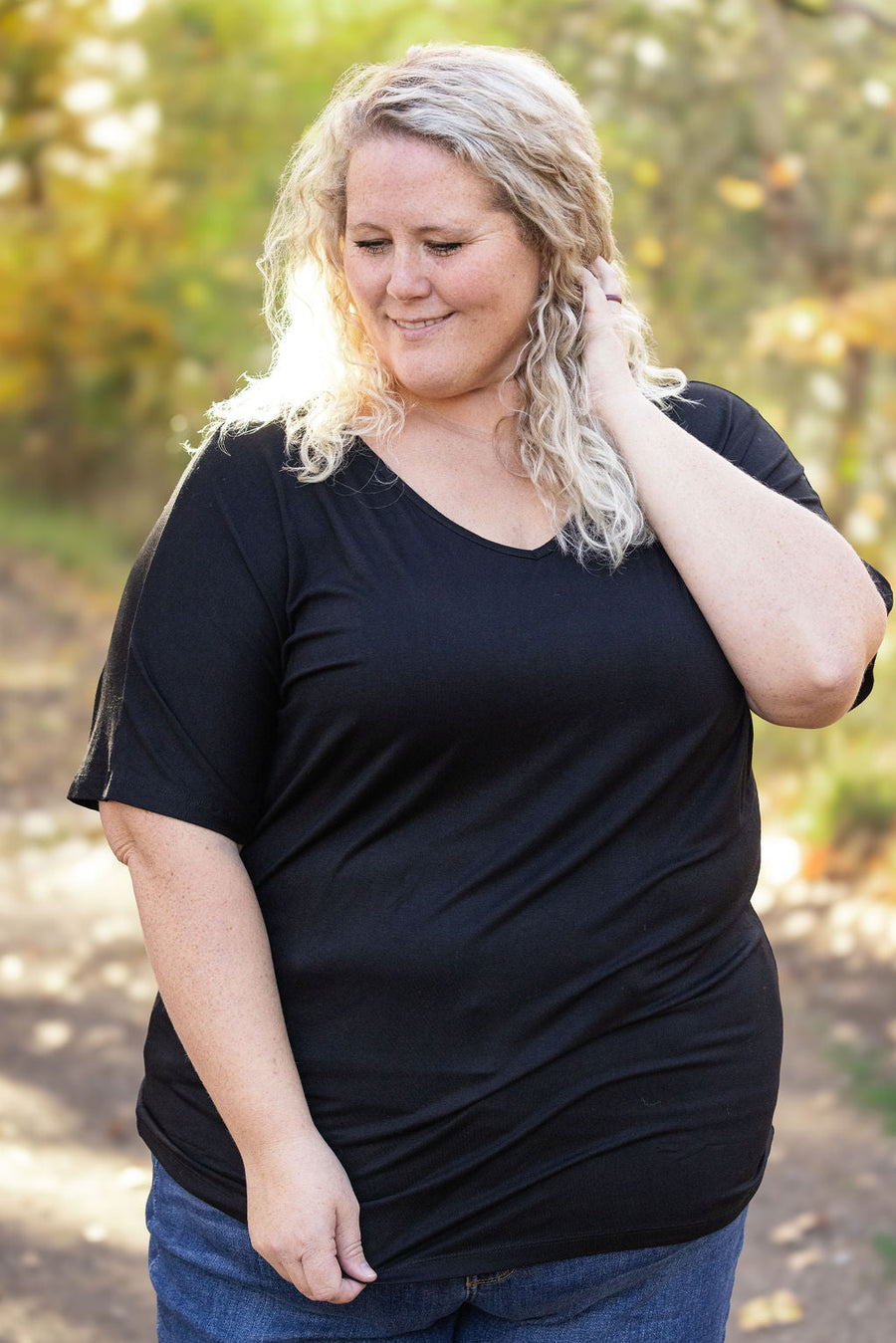 WAREHOUSE Chloe Cozy Tee - Black | Women's V-Neck Top