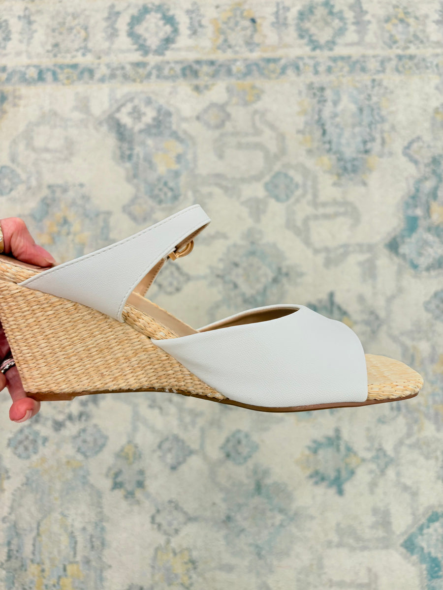 XOXO Wedge- White