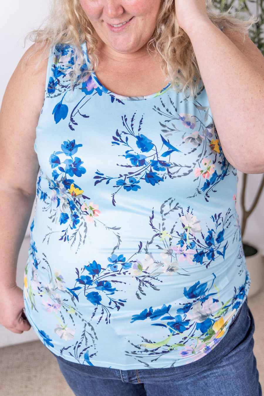 WAREHOUSE Luxe Crew Tank - Light Blue Floral Bliss