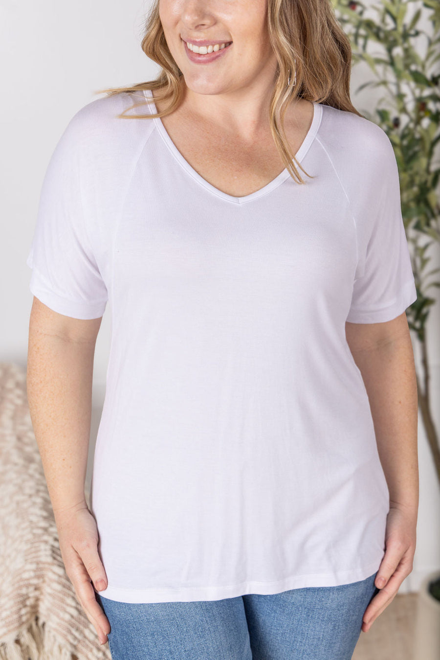 WAREHOUSE Bamboo V Neck Tee - White
