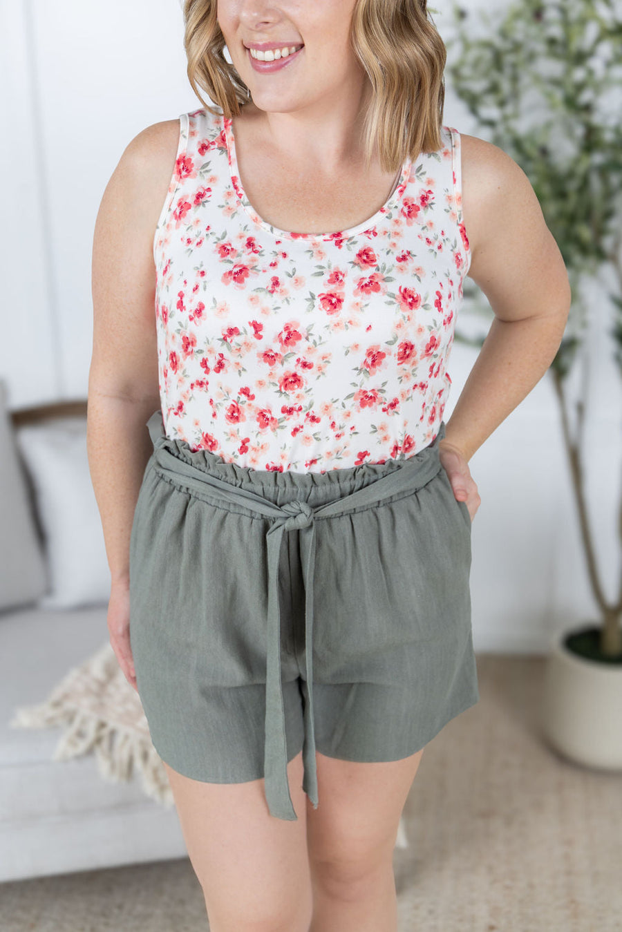 WAREHOUSE Libby Linen Shorts - Olive