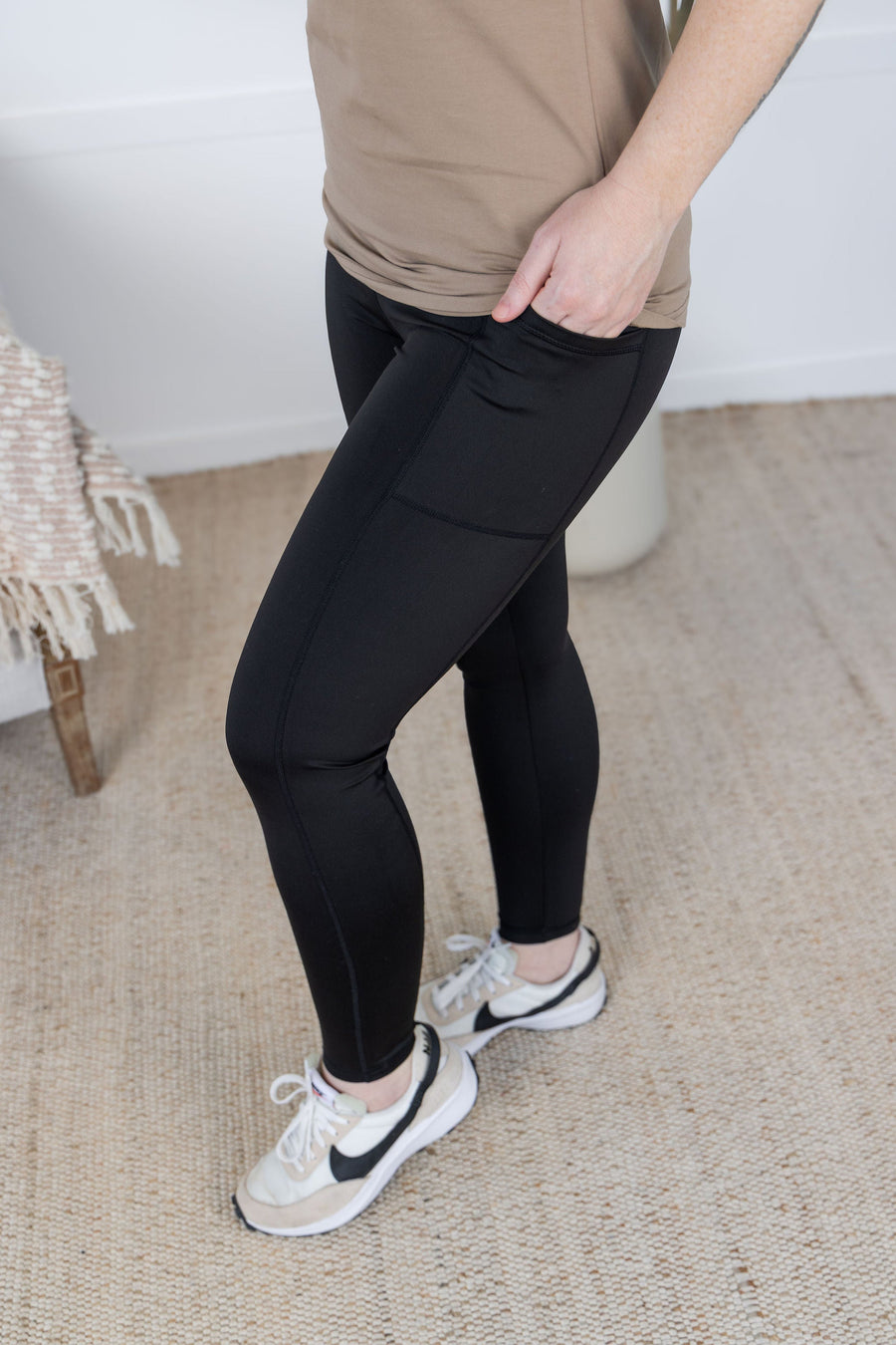 WAREHOUSE Women's Athleisure Leggings - Black