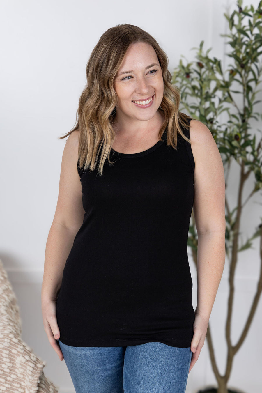 WAREHOUSE Ava Tank - Black