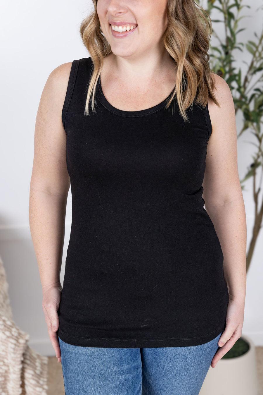 WAREHOUSE Ava Tank - Black