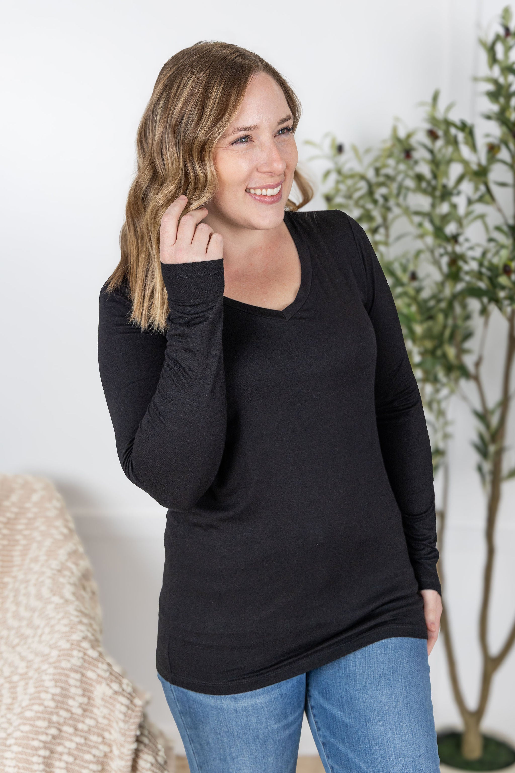 WAREHOUSE Larissa Long Sleeve - Black