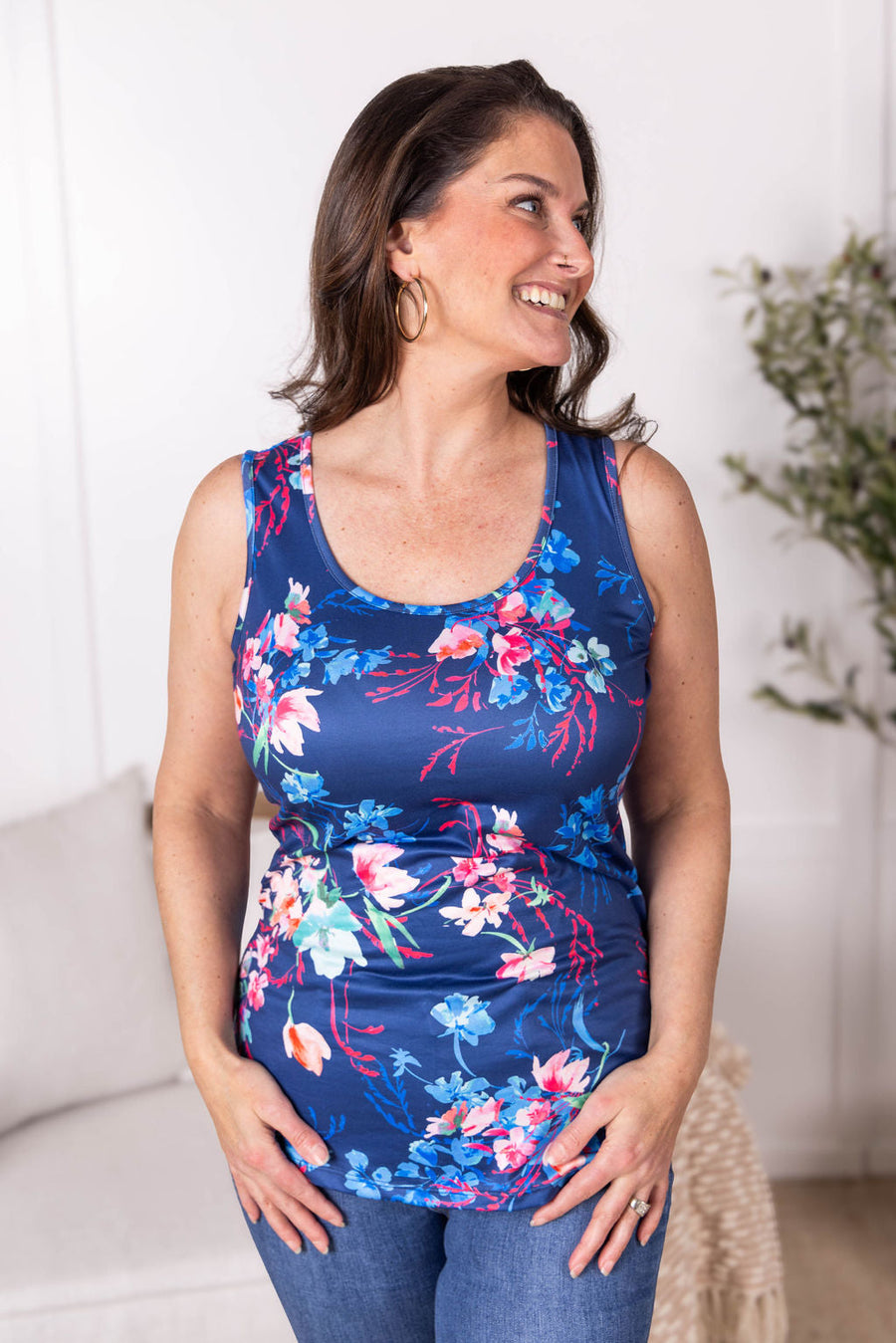 WAREHOUSE Luxe Crew Tank - Navy Floral Bliss