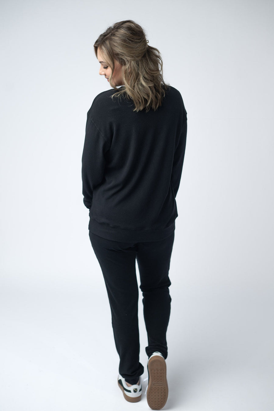 WAREHOUSE ONLY Corrine Ribbed Pullover Top - Black