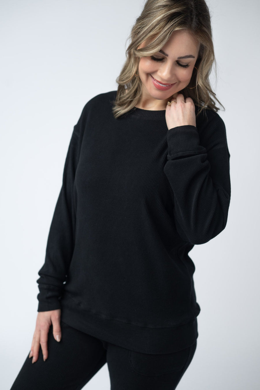 WAREHOUSE ONLY Corrine Ribbed Pullover Top - Black