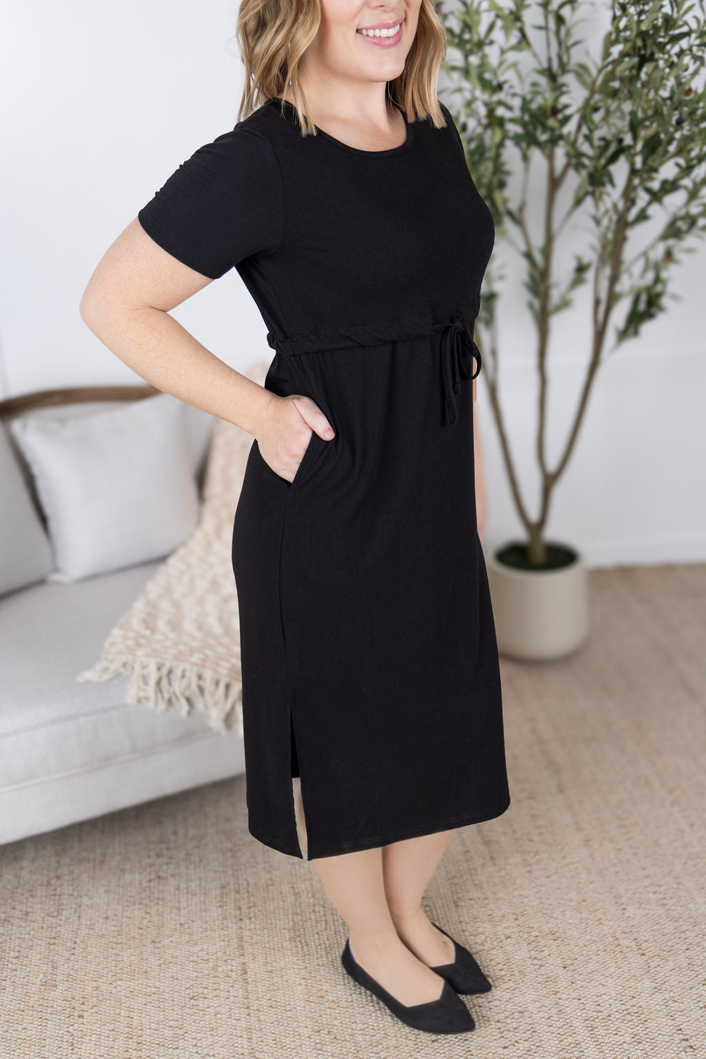 WAREHOUSE Gracelynn Midi Dress - Black