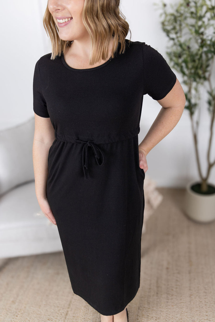 WAREHOUSE Gracelynn Midi Dress - Black