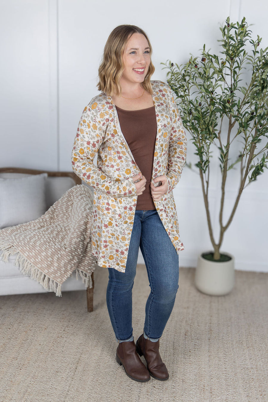 WAREHOUSE Classic Cardigan - Fall Vintage Floral