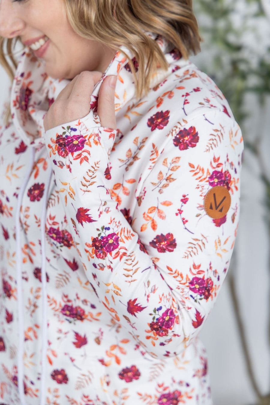 WAREHOUSE Soft Funnel Neck - Autumn Floral