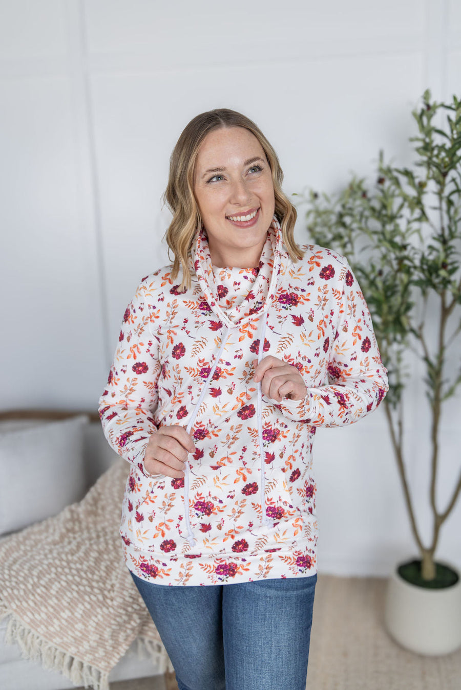 WAREHOUSE Soft Funnel Neck - Autumn Floral