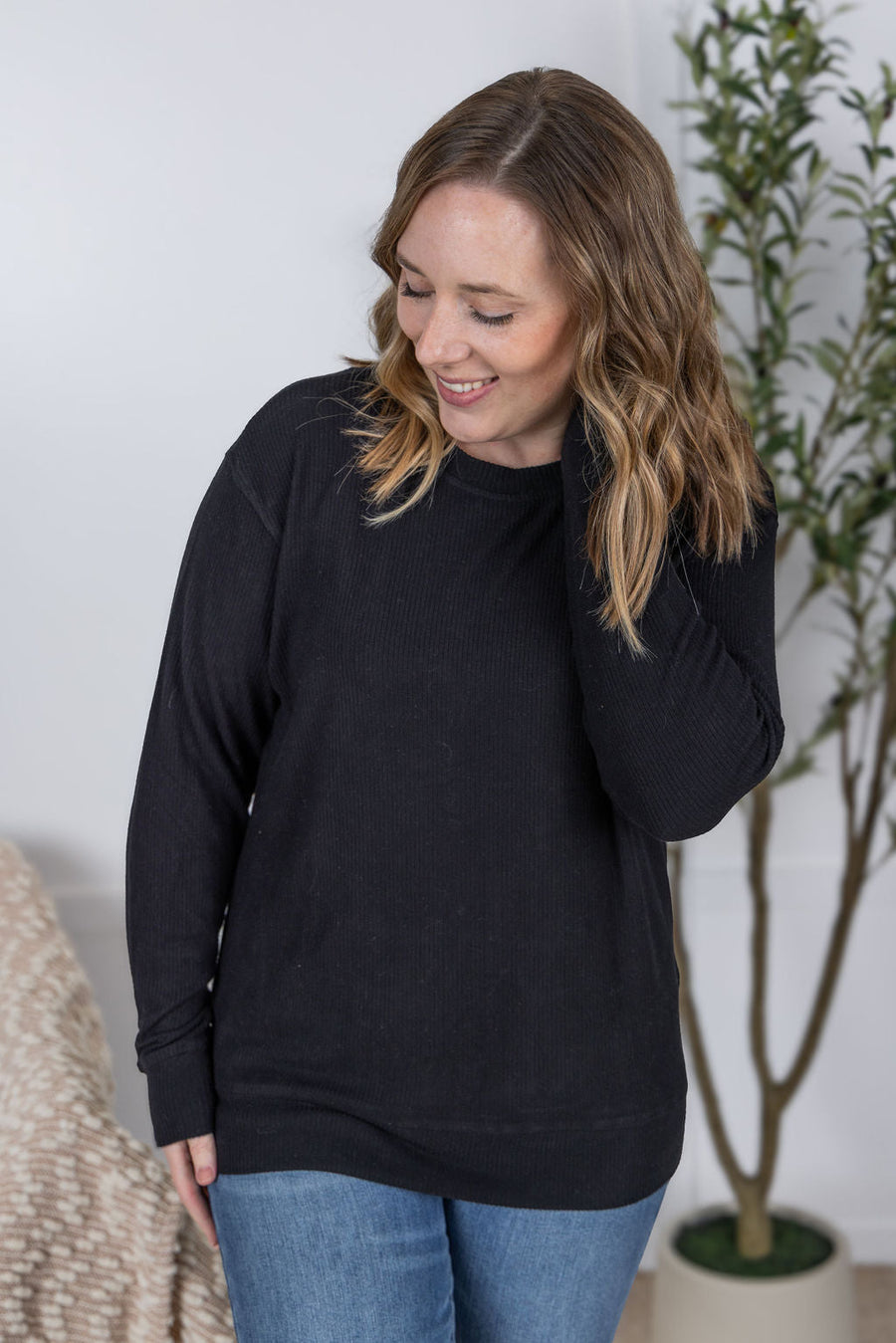 WAREHOUSE ONLY Corrine Ribbed Pullover Top - Black