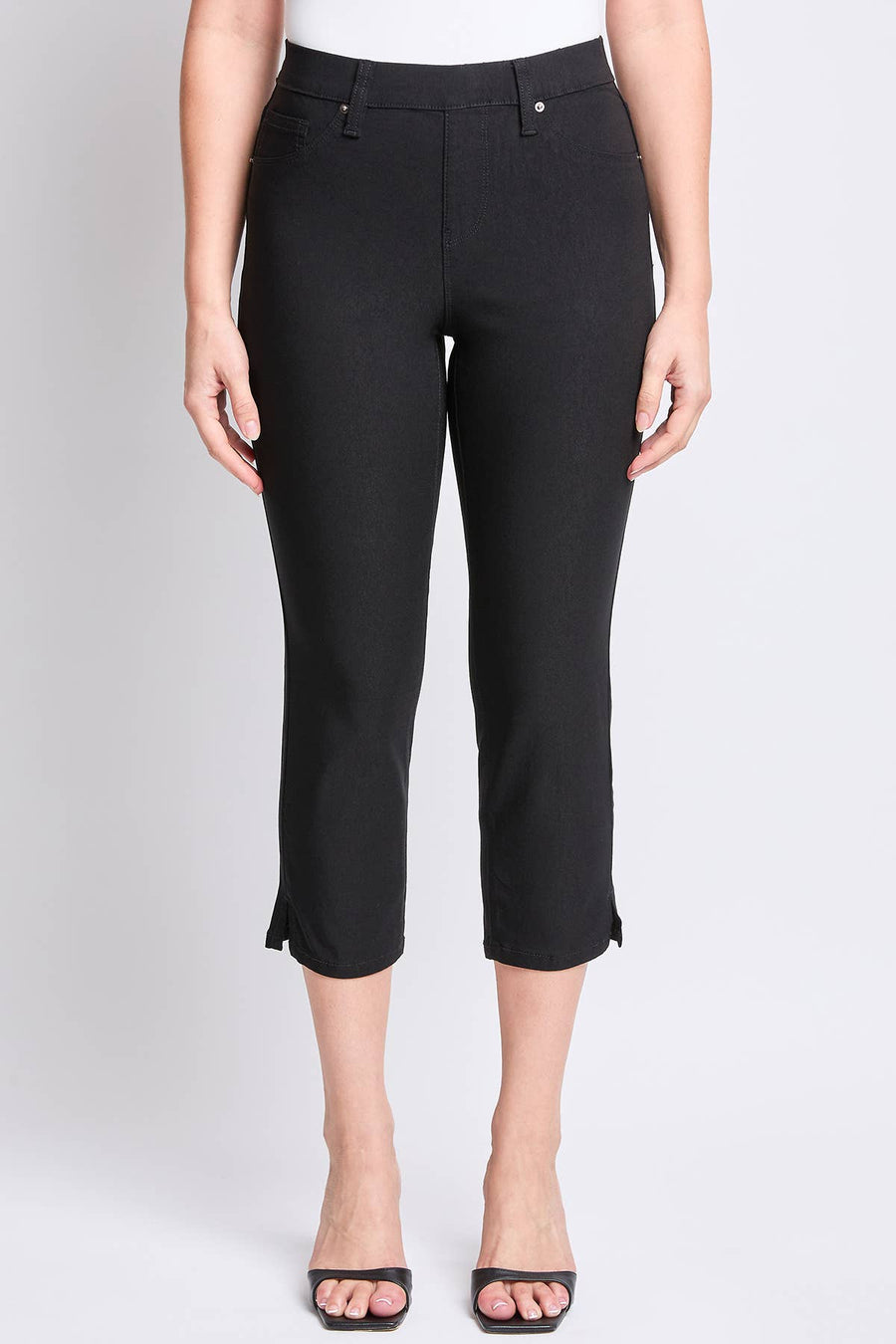 Hyperstretch Pull On Capri: Black