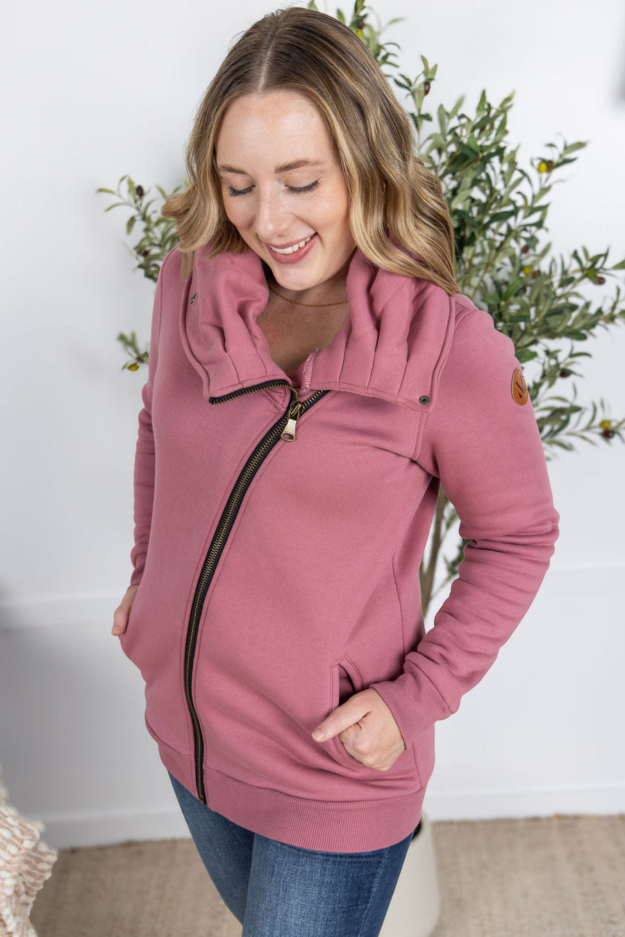 WAREHOUSE Quinn ZipUp Cowl - Mulberry