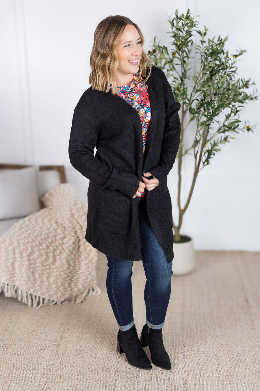 WAREHOUSE Madison Cozy Cardigan - Black