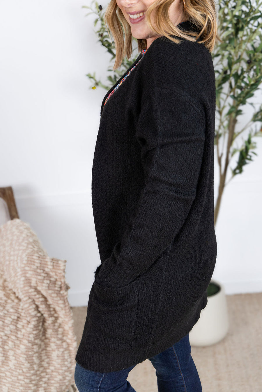 WAREHOUSE Madison Cozy Cardigan - Black