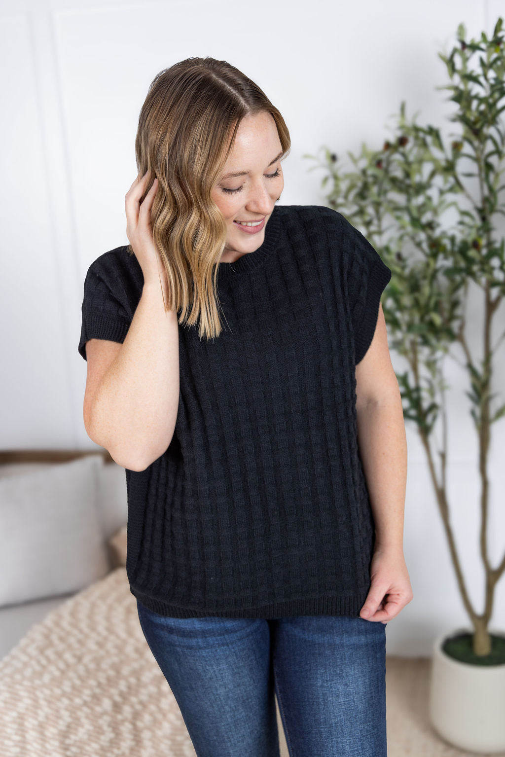 WAREHOUSE Kelly Knitted Top - Black