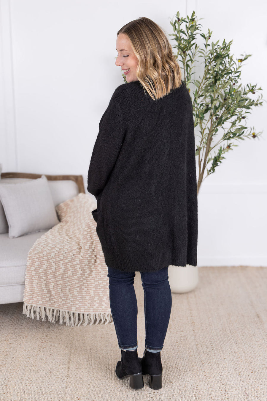 WAREHOUSE Madison Cozy Cardigan - Black