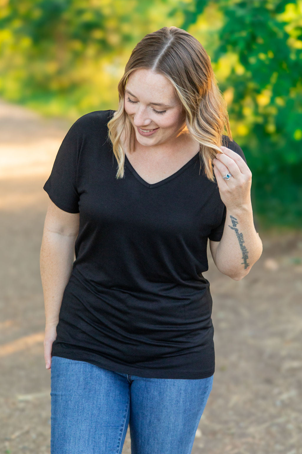 WAREHOUSE Chloe Cozy Tee - Black | Women's V-Neck Top