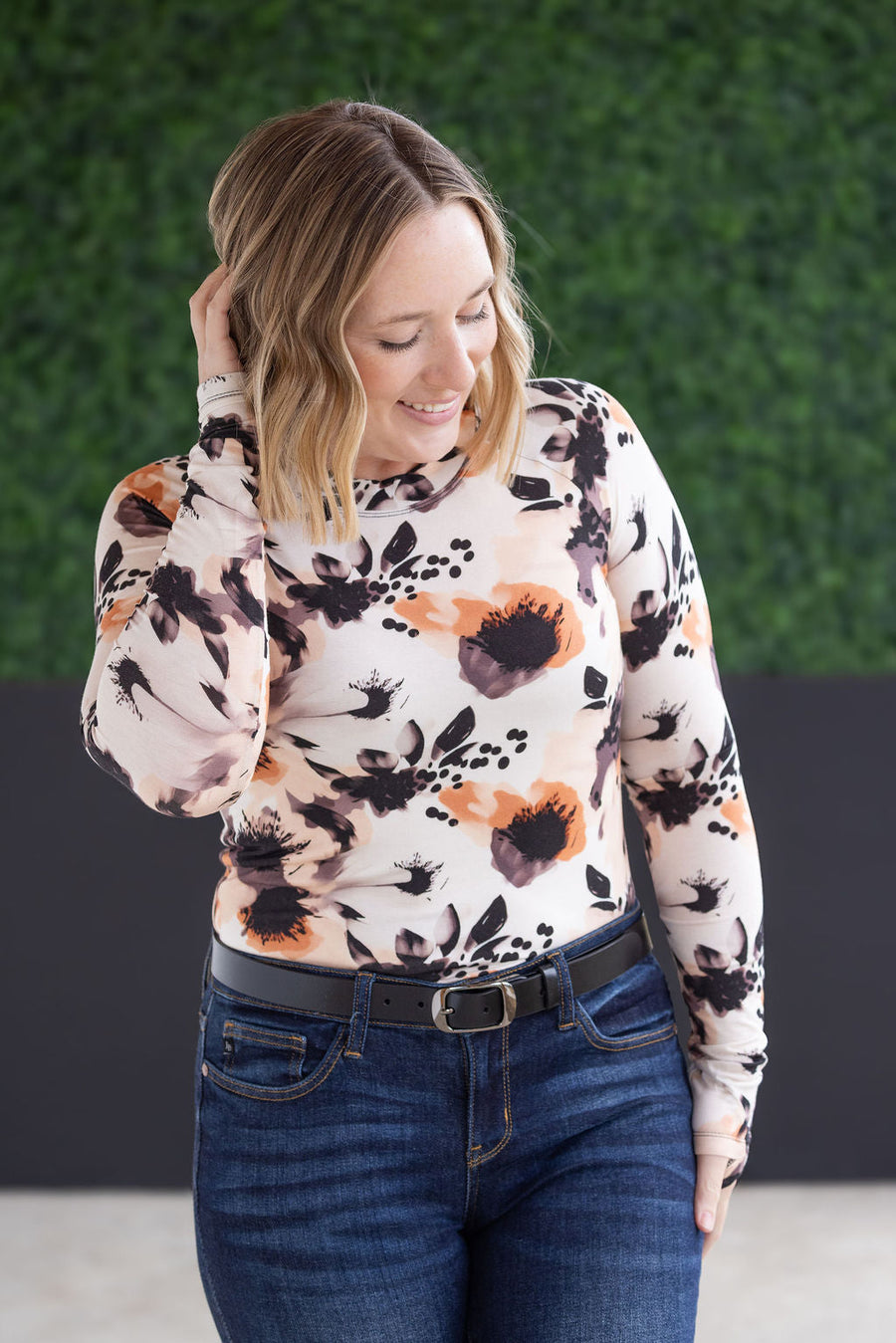 WAREHOUSE Blair Long Sleeve Top - Neutral Abstract