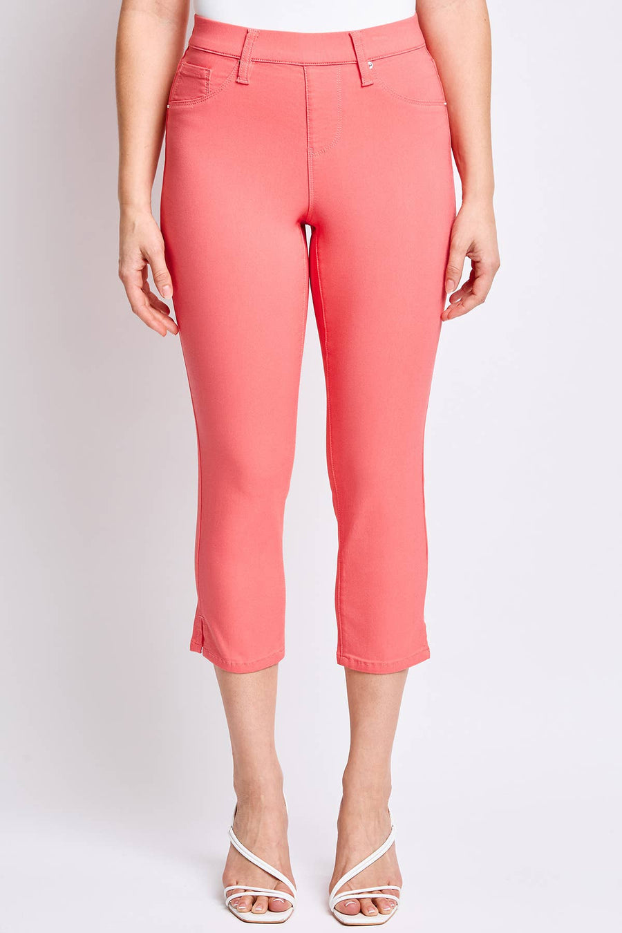 Hyperstretch Pull On Capri: Coral