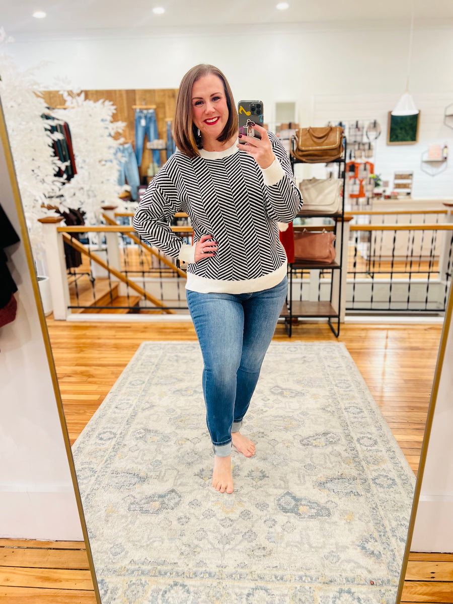 Chevron Pullover- Black & White FINAL SALE