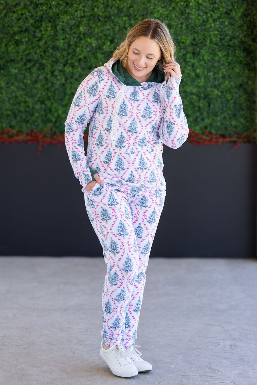 WAREHOUSE Hailey Pullover Hoodie - Candy Cane Lane