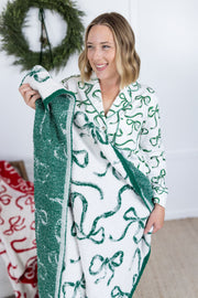 WAREHOUSE Plush and Fuzzy Blanket - White and Green Ribbons