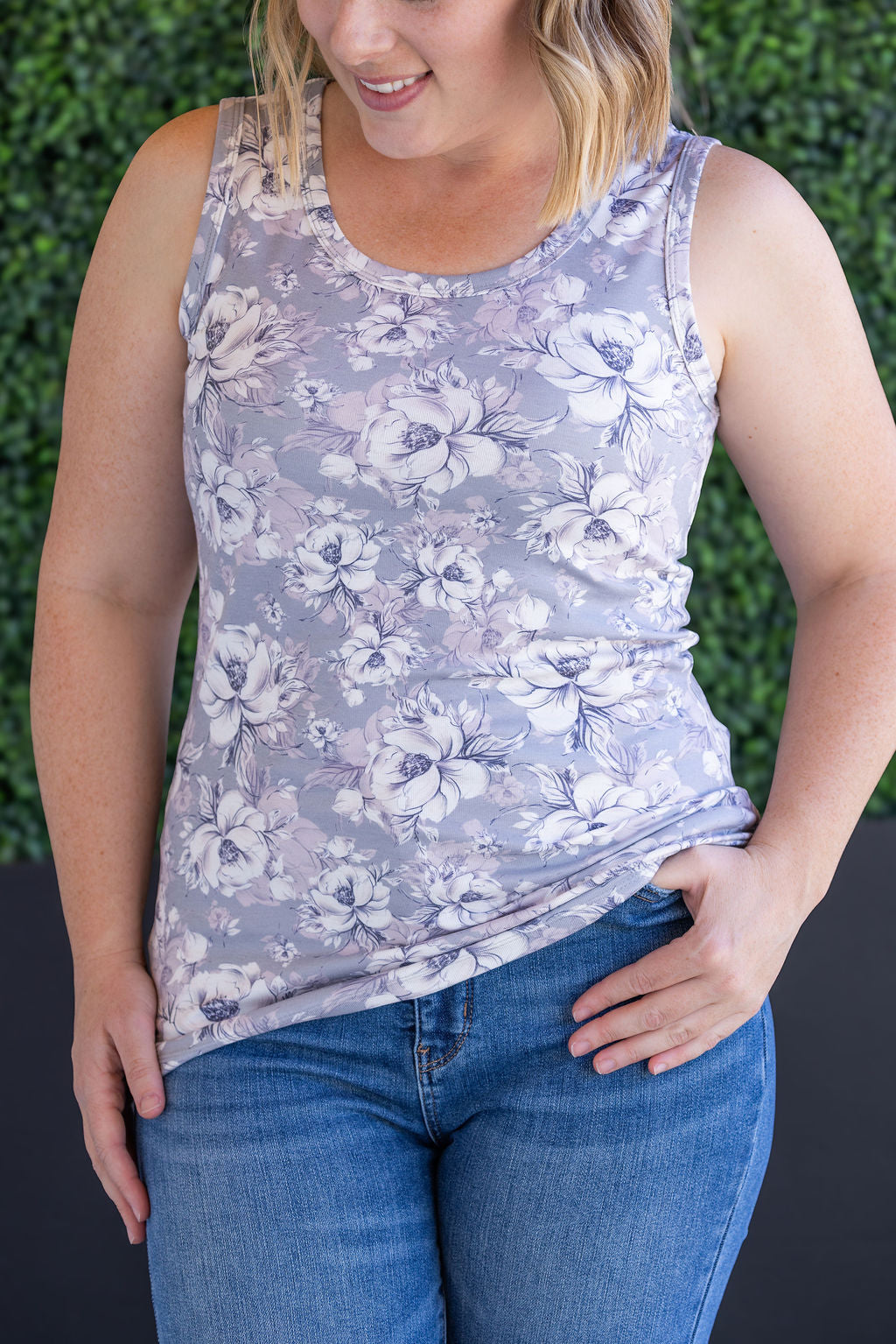 WAREHOUSE Ava Tank - Vintage Grey Floral