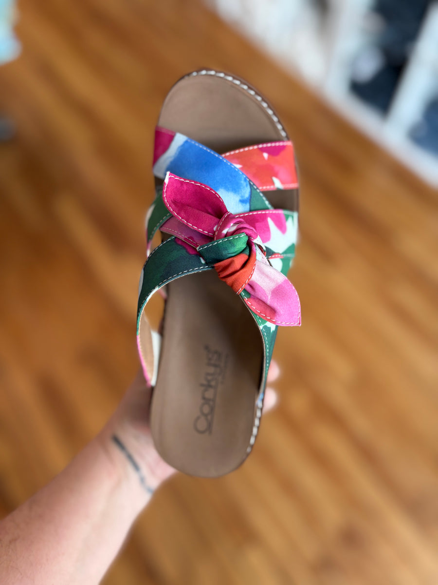 Bowdacious Wedge- Floral