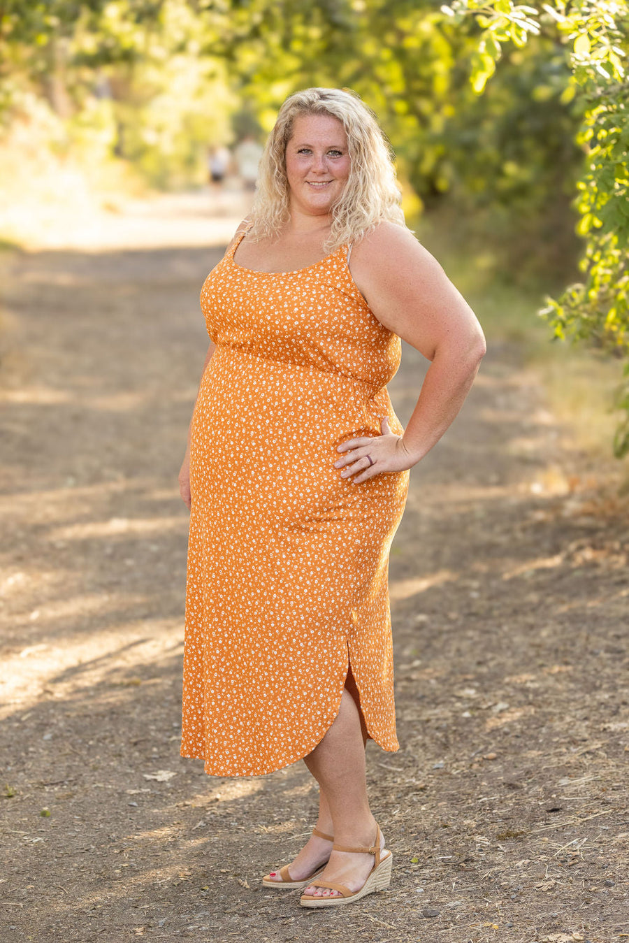 WAREHOUSE Reagan Ribbed Midi Dress - Pumpkin Floral