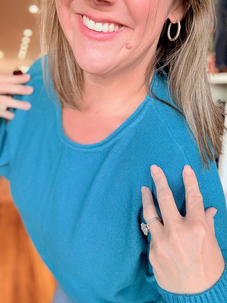 Front Seam Round-Neck Sweater- Ocean Teal