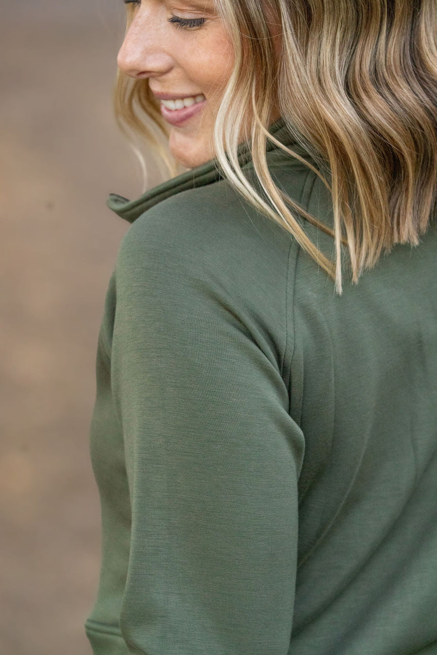 WAREHOUSE Mia Scuba Halfzip - Olive