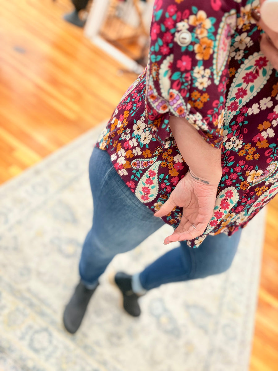 Lizzy 3/4 Sleeve Top- Burgundy Floral