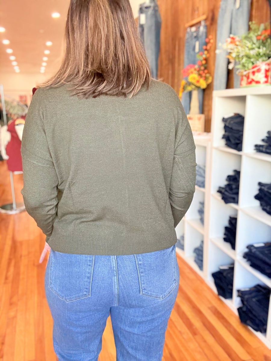Front Seam Round-Neck Sweater- Olive